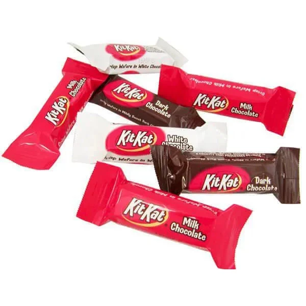 Kit Kat Assorted Minis Candy: 32-Piece Bag 1 Kit Kat Assorted Minis Candy: 32-Piece Bag
