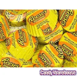 Reese's Crunchy Peanut Butter Cups Miniatures: 18-Ounce Bag 10 Reese's Crunchy Peanut Butter Cups Miniatures: 18-Ounce Bag -Candy Promotion Sale reese s crunchy peanut butter cups miniatures 18 ounce bag candy warehouse 5 cba389fe 864a 4b55 8fb8 3217e13fc8f1